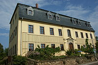 Foto zeigt das Gutshaus des Hofgutes Pulsitz in Ostrau